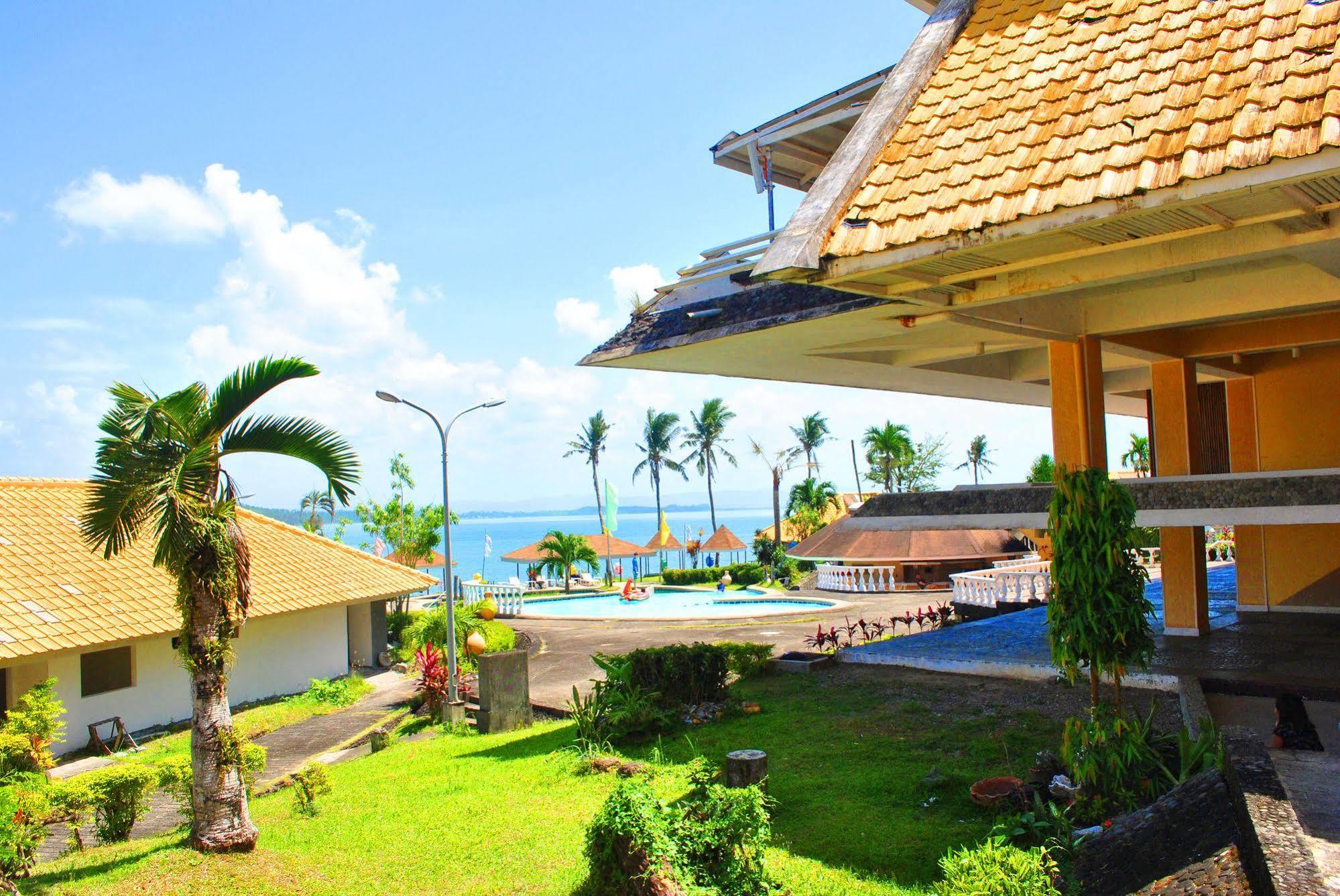 Leyte Park Resort Hotel Tacloban Exterior photo