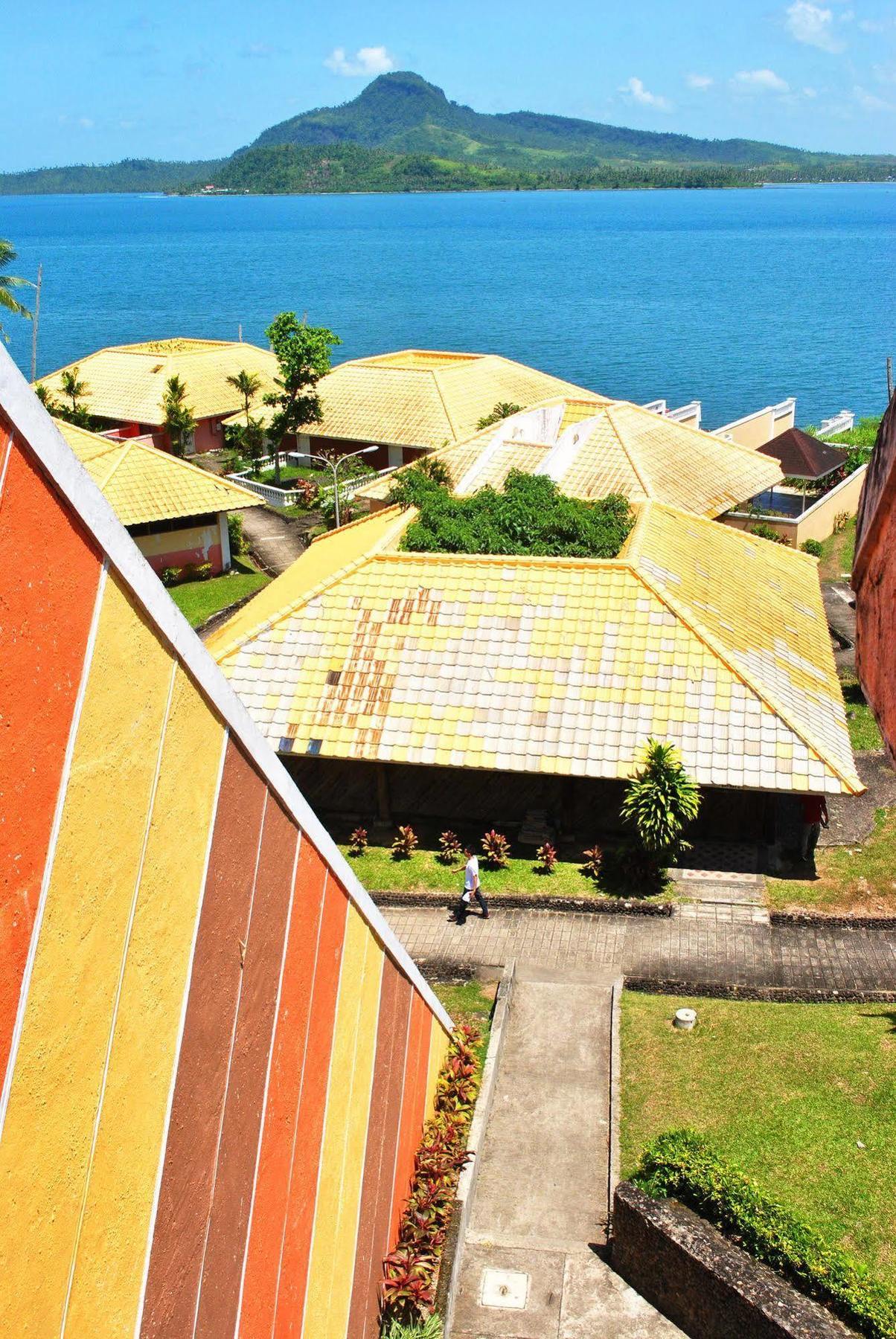 Leyte Park Resort Hotel Tacloban Exterior photo