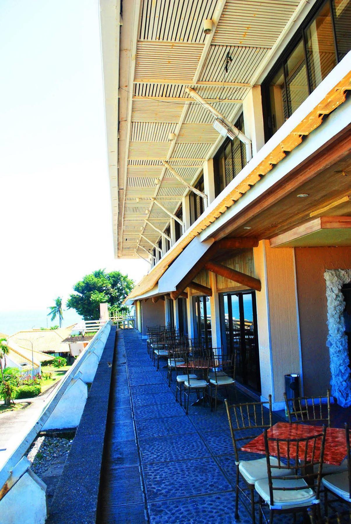 Leyte Park Resort Hotel Tacloban Exterior photo